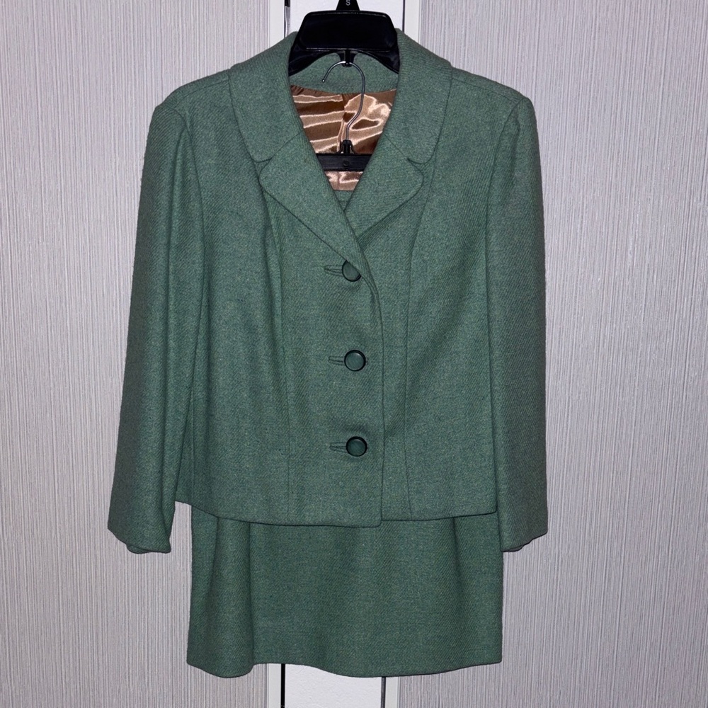 VINTAGE! Women's Jacket & Skirt Set 1960’s Era - READ DESCRIPTION FOR TRUE SIZE!
